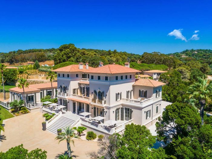 Villa Louise villa photo.