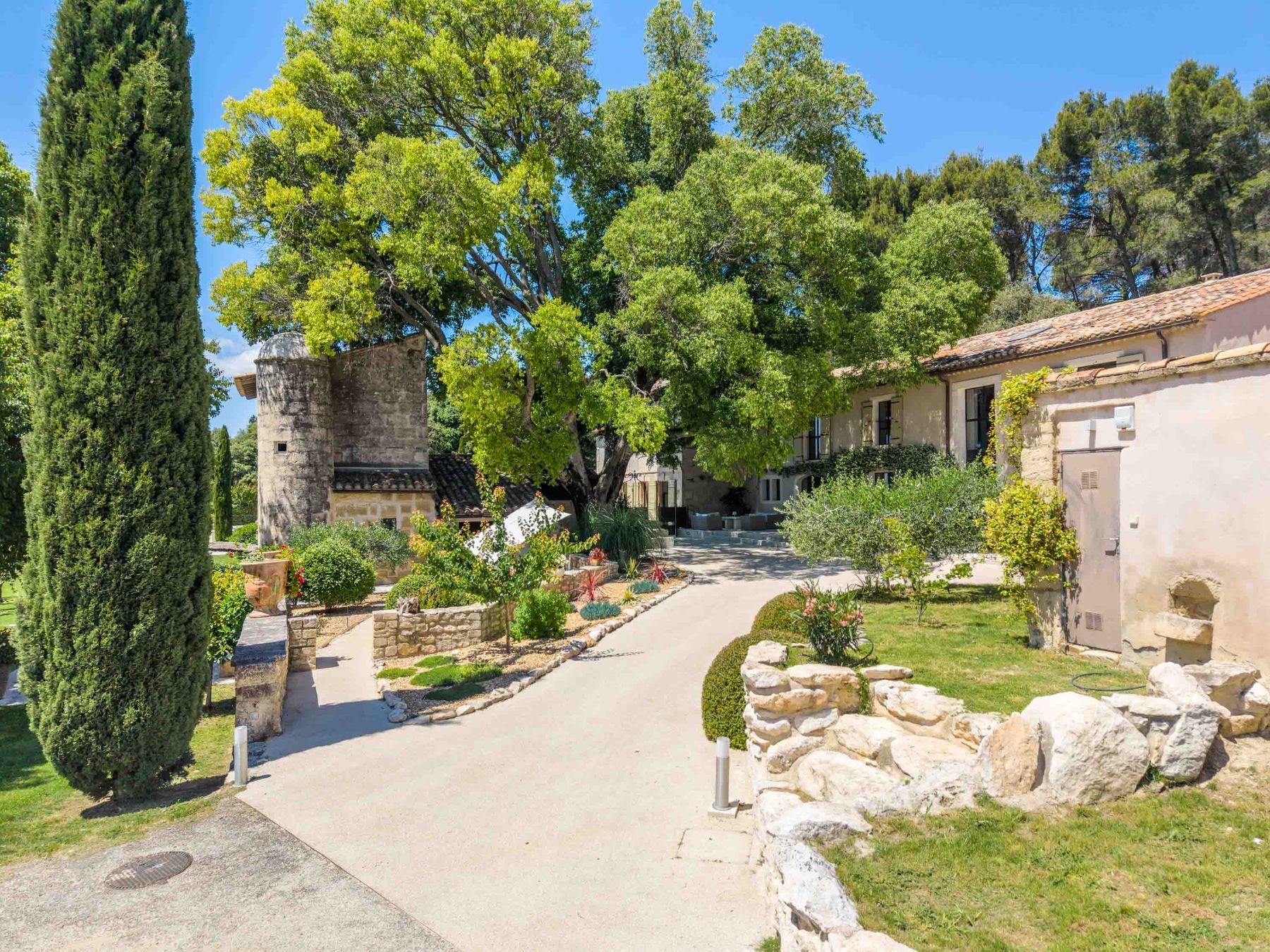Mas de la Tourelle villa photo.
