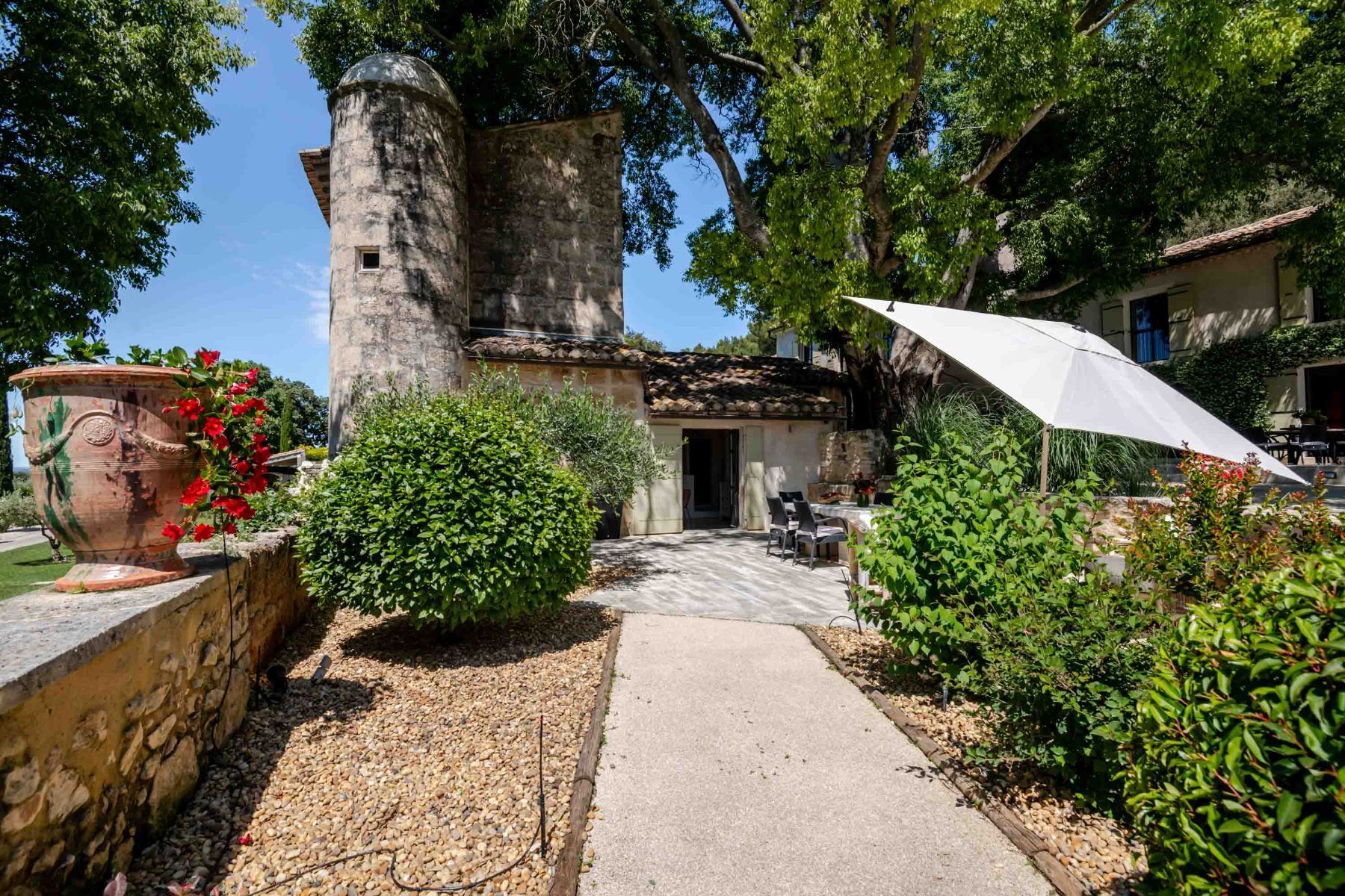 Mas de la Tourelle villa photo.