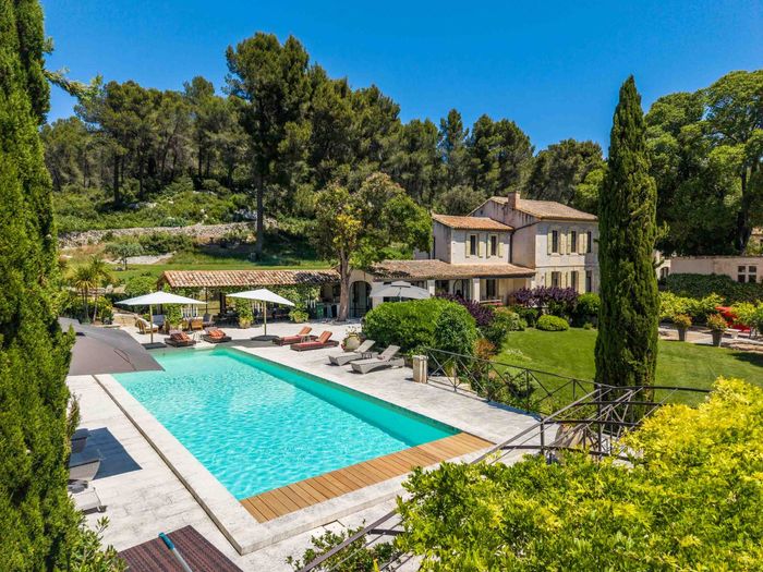 Mas de la Tourelle villa photo.