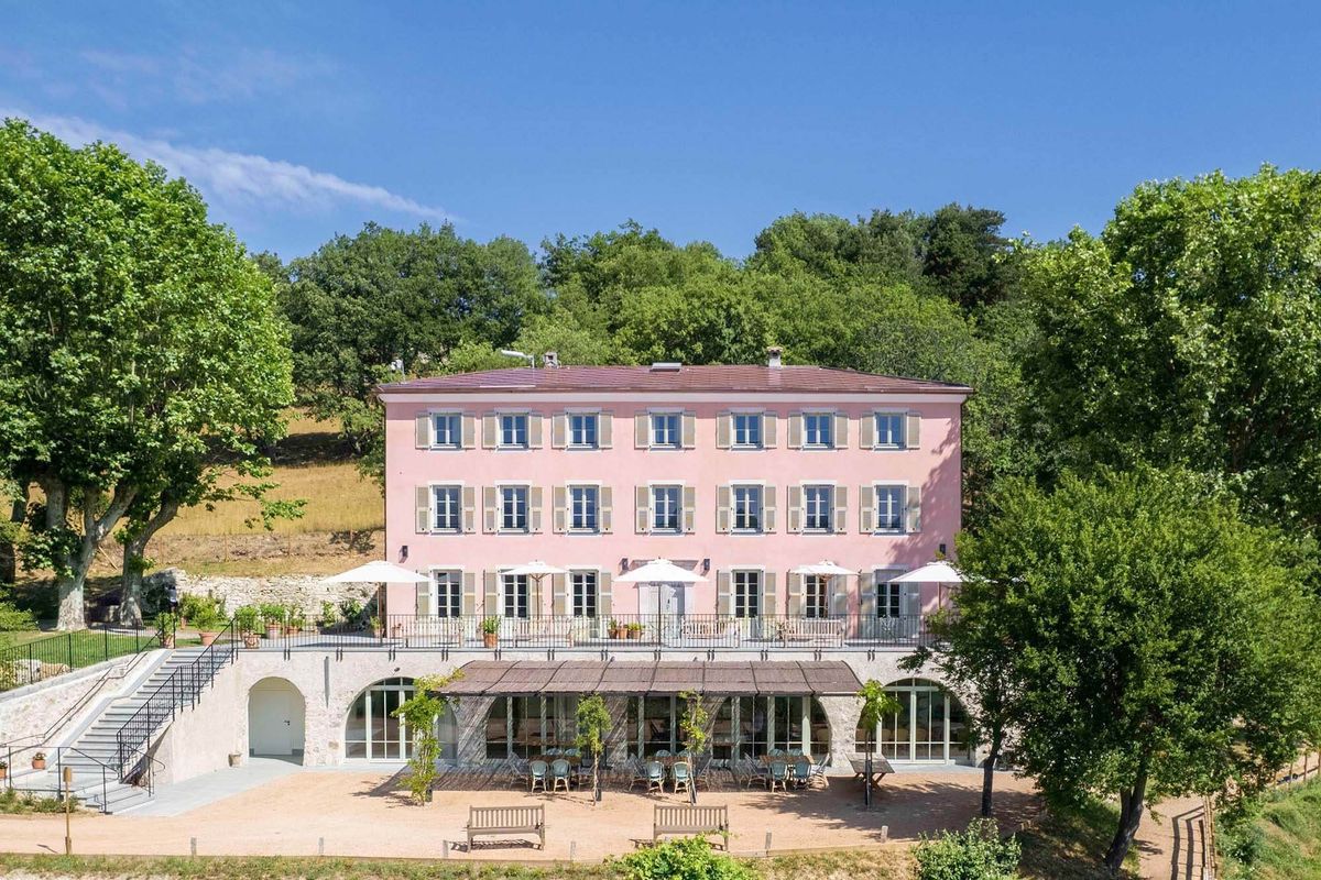 Rose Estate villa photo.