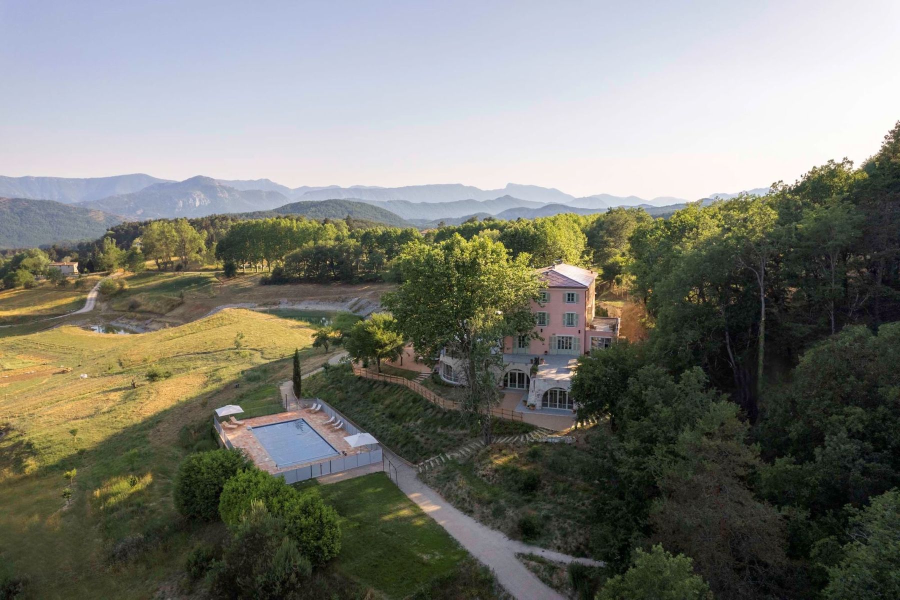 Rose Estate villa photo.