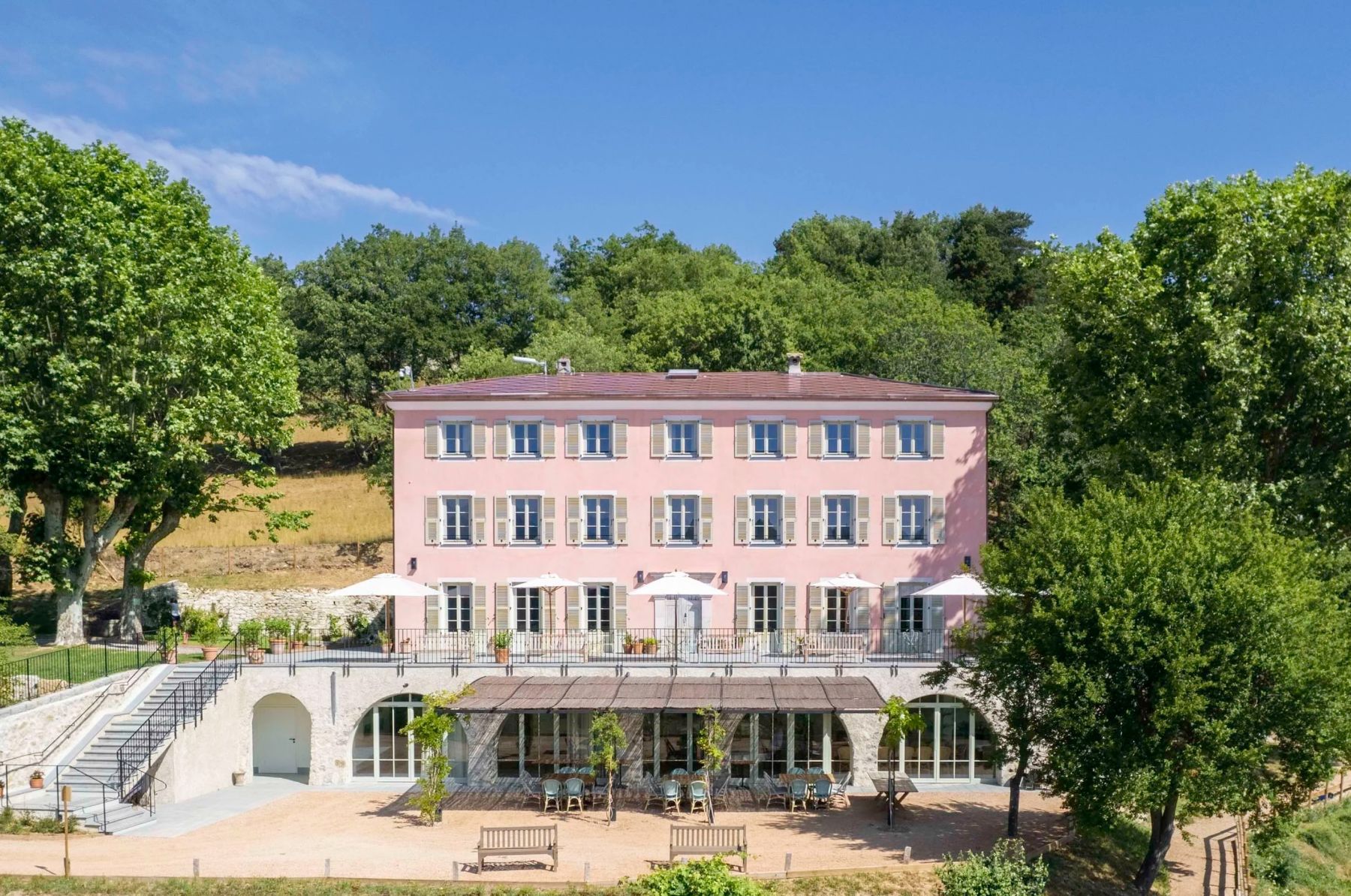 Rose Estate villa photo.