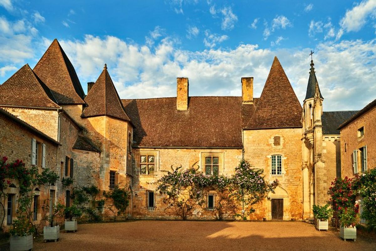 Chateau Urval villa photo.