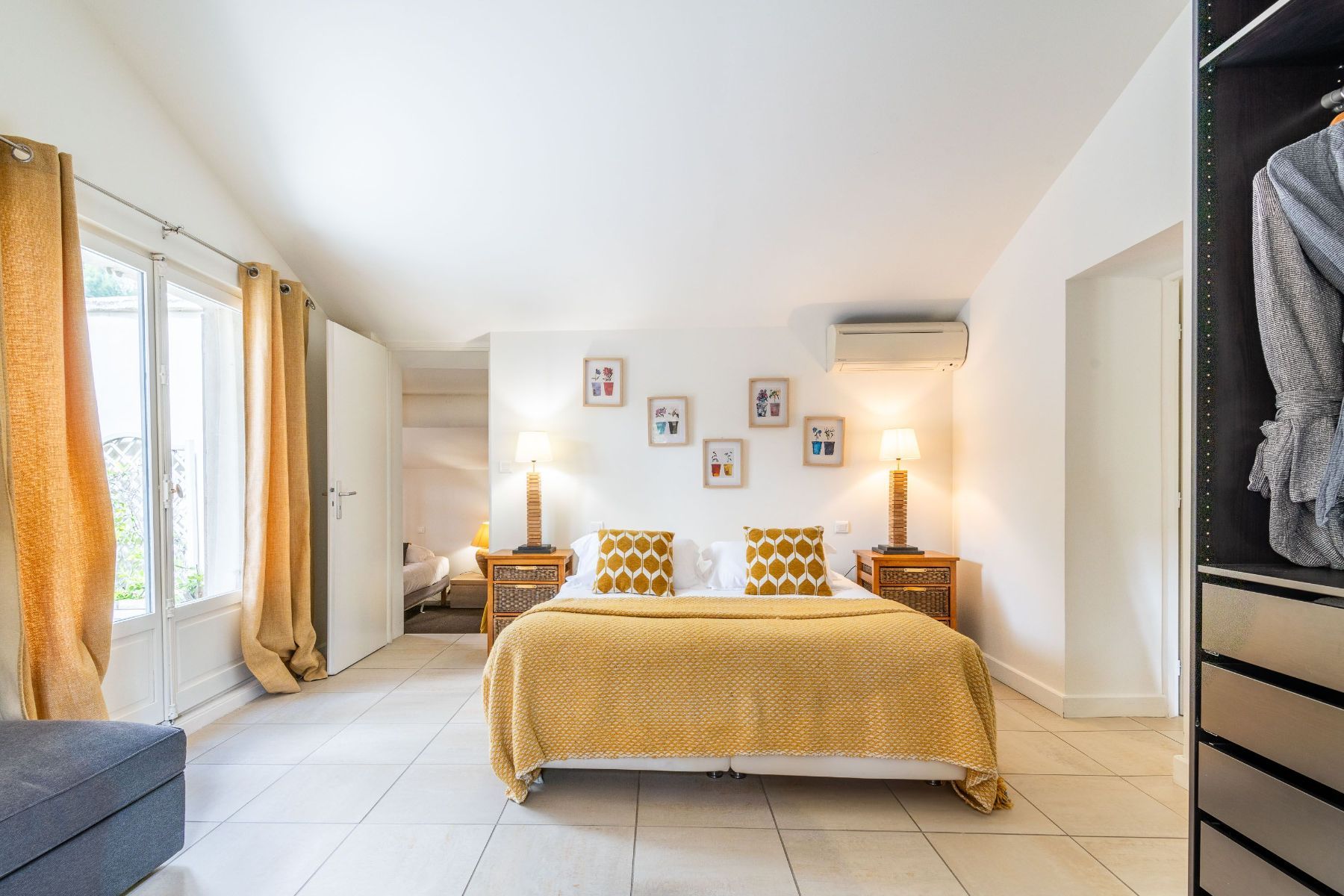 Mas des Eclats villa photo.