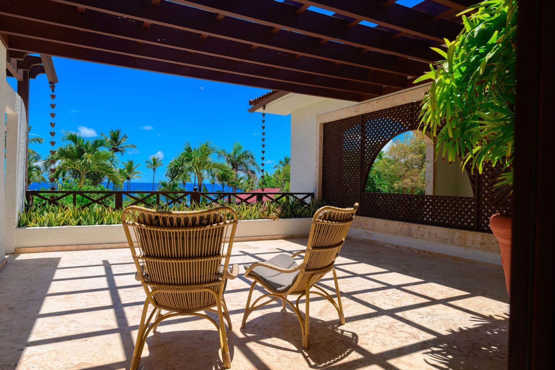 Flor de Cabrera villa photo.