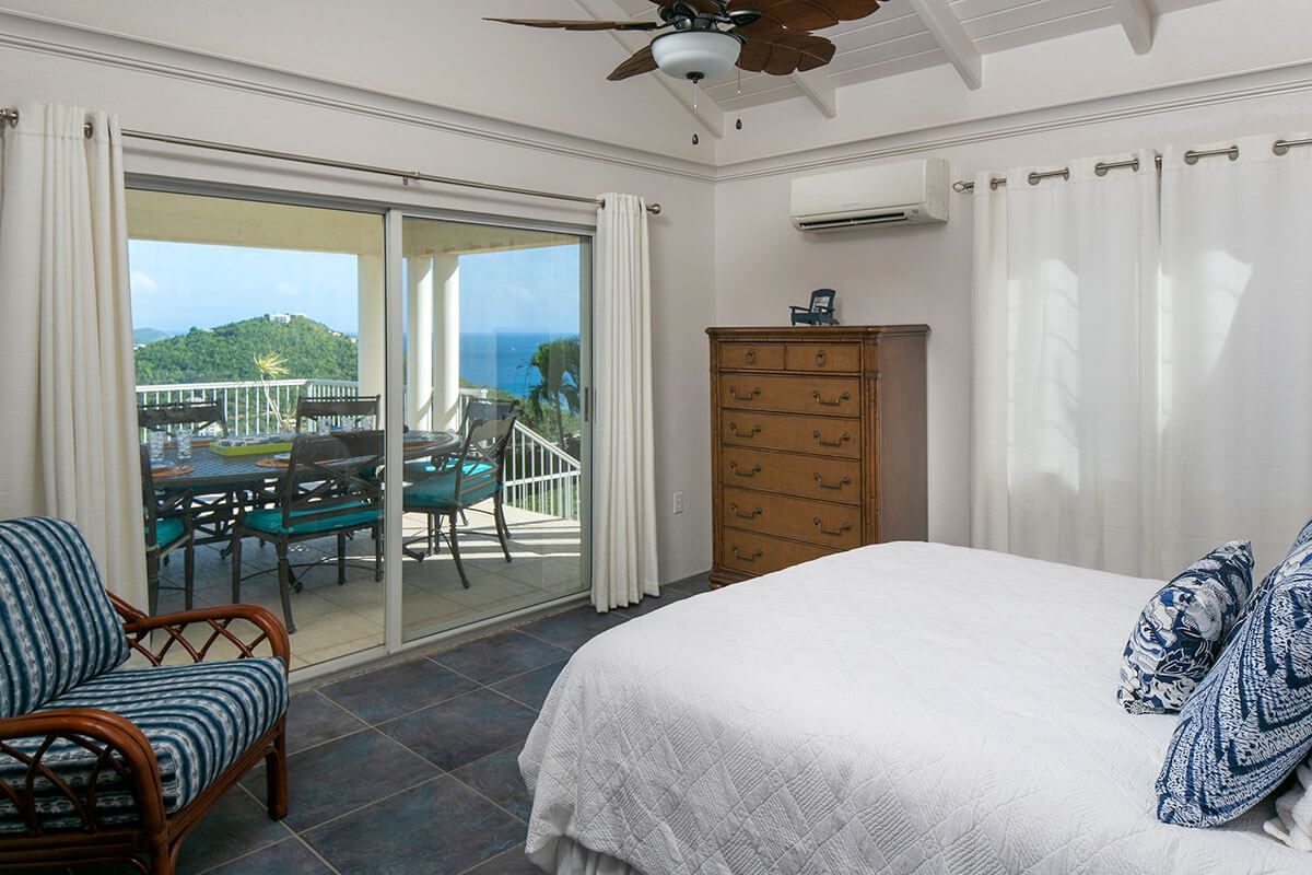 Southern Breeze villa photo.