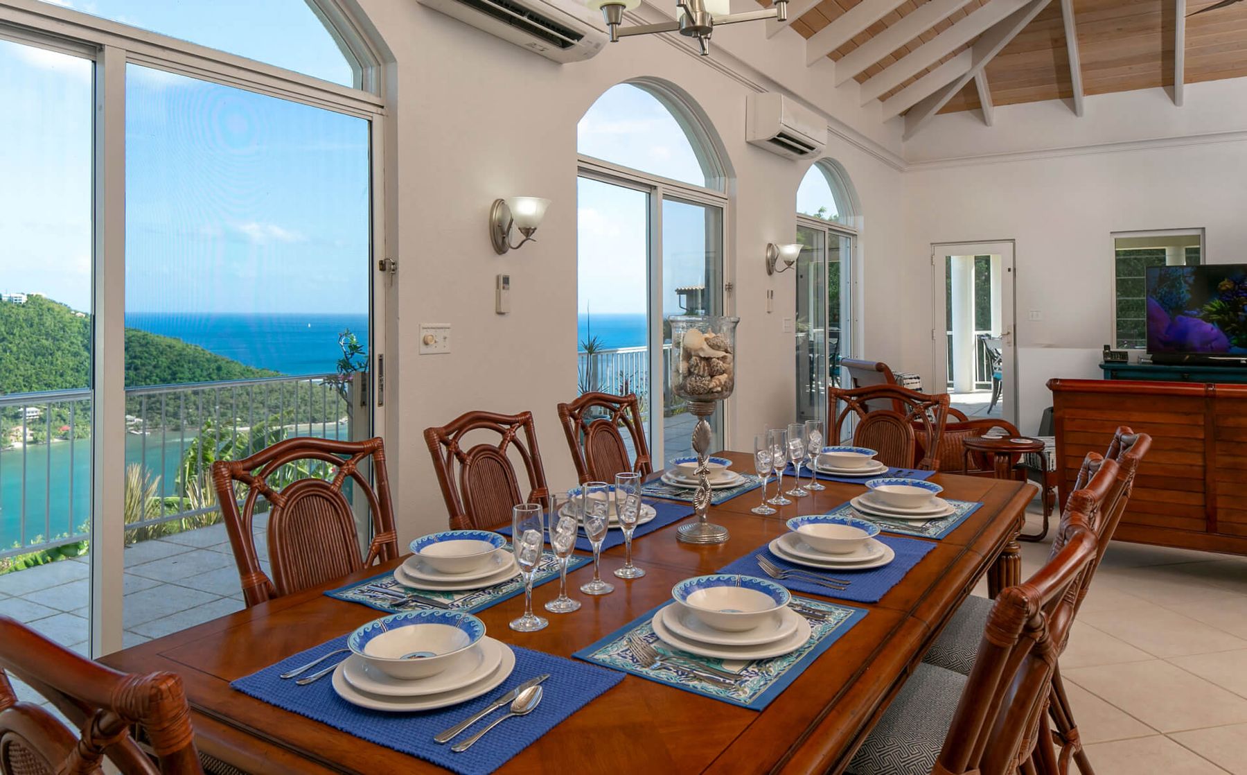 Southern Breeze villa photo.
