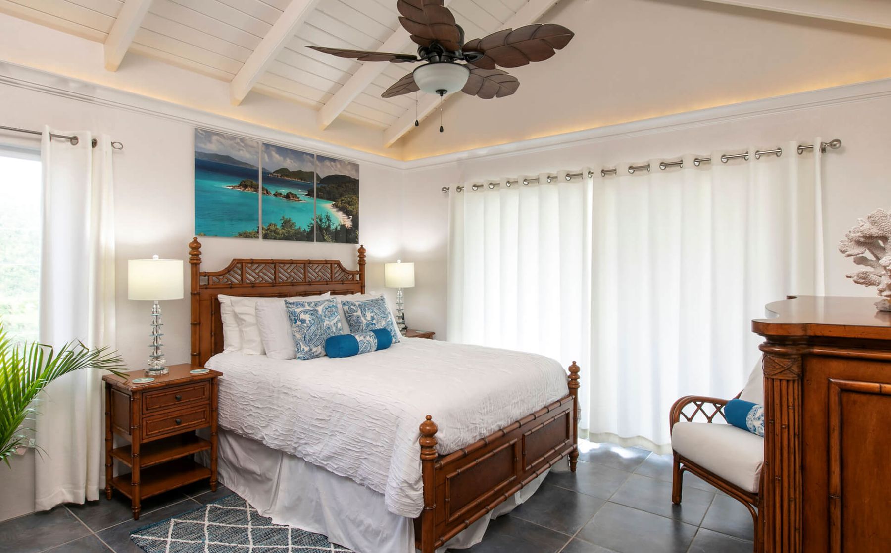 Southern Breeze villa photo.