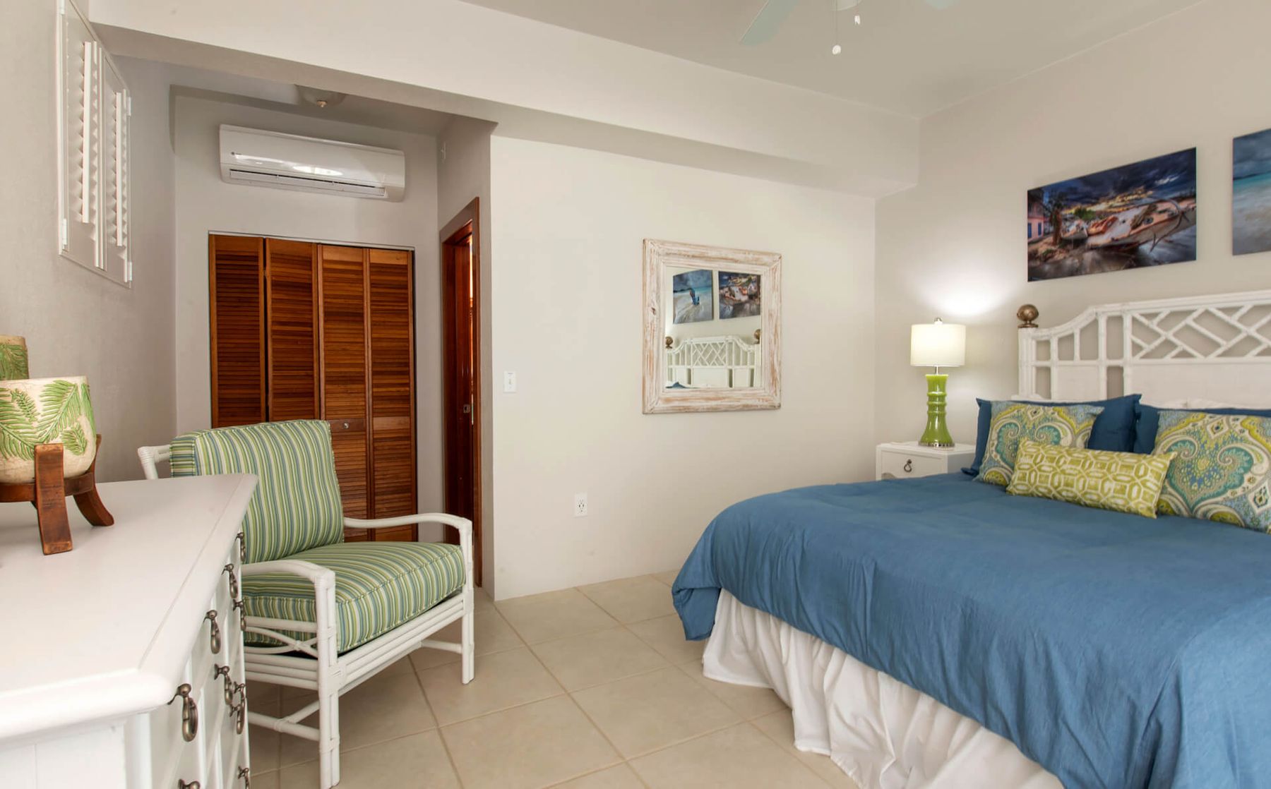 Southern Breeze villa photo.