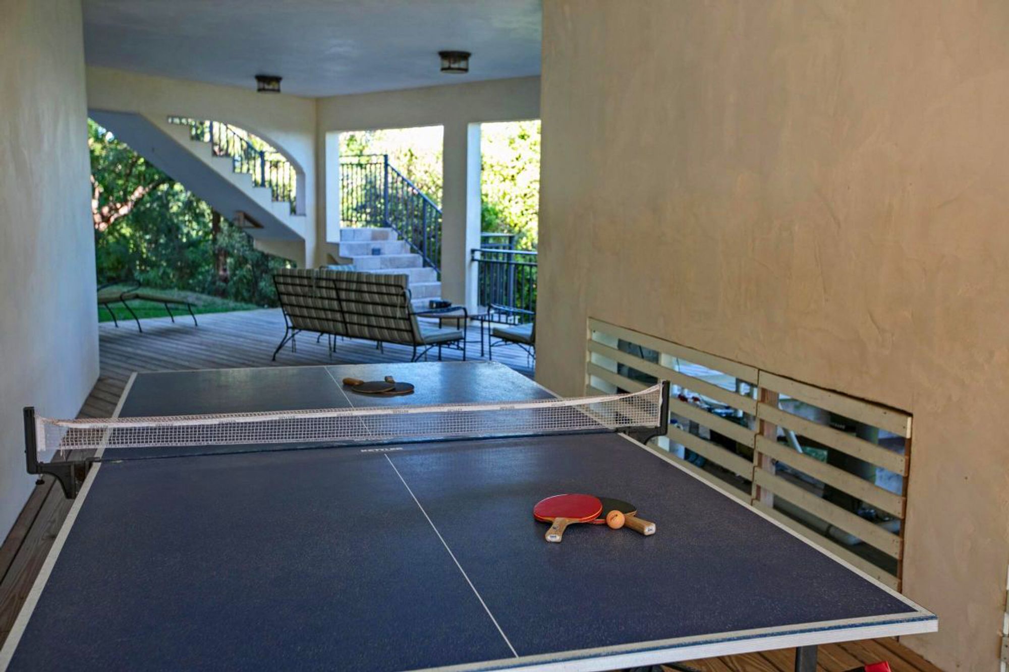 Ping pong on lower level