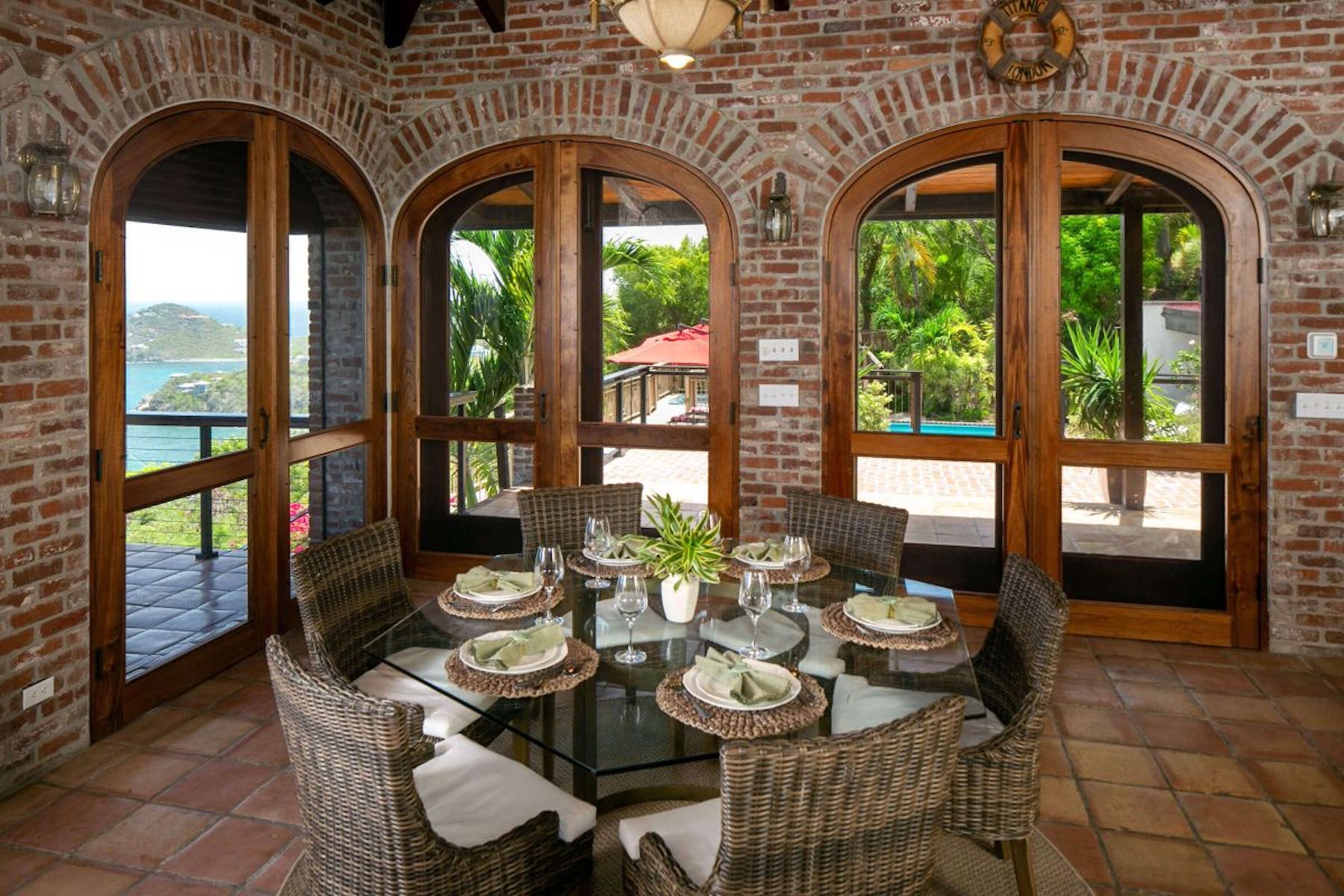 Dining table for 6
