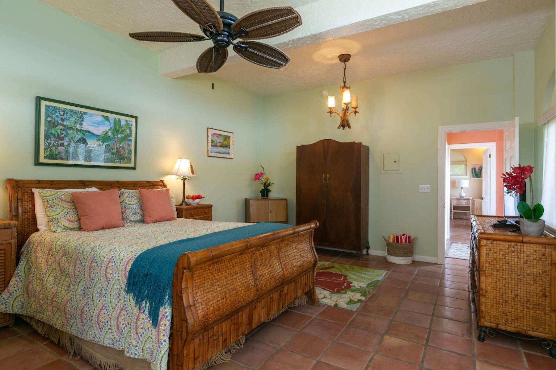 Chateau La Tete Rouge Villa villa photo.