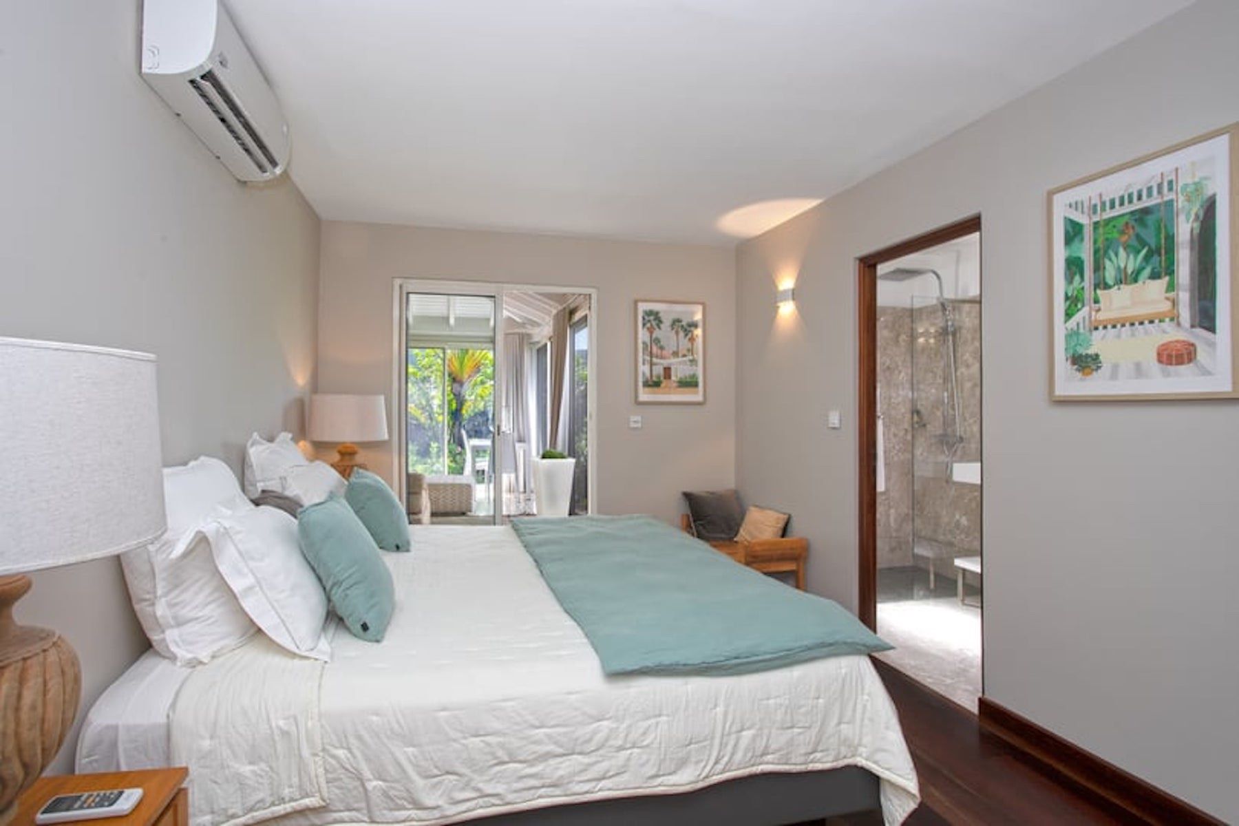 Dreamin Blue villa photo.