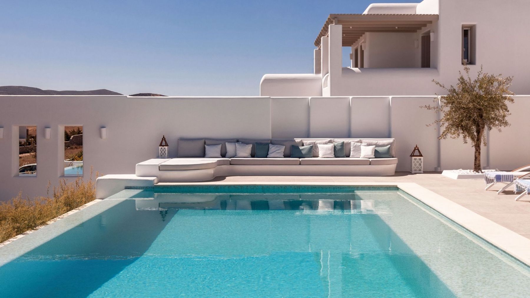 Little Turquoise villa photo.
