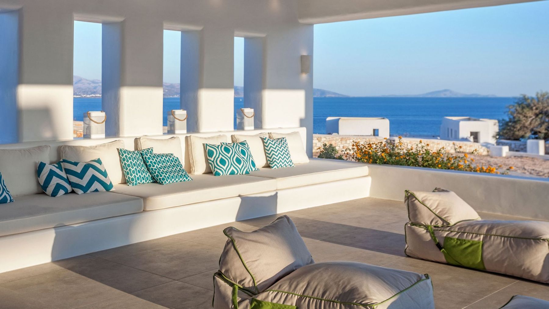 Little Turquoise villa photo.