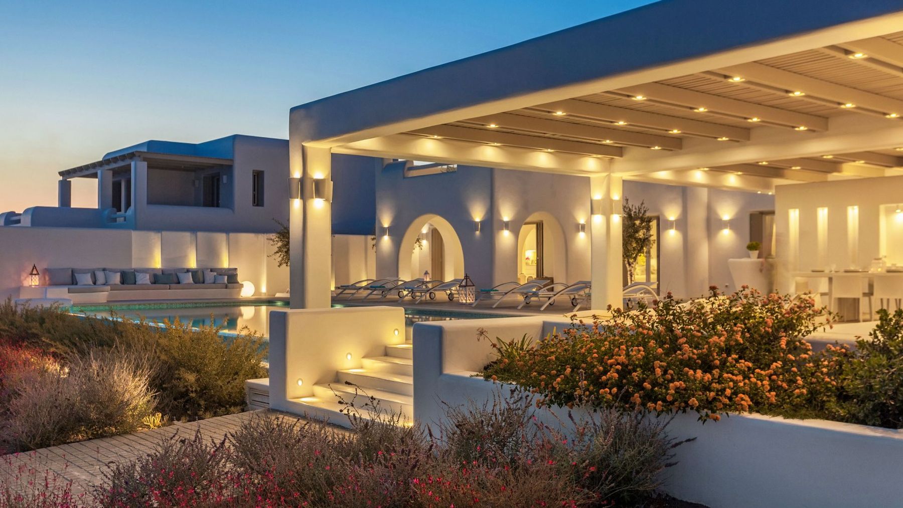 Little Turquoise villa photo.