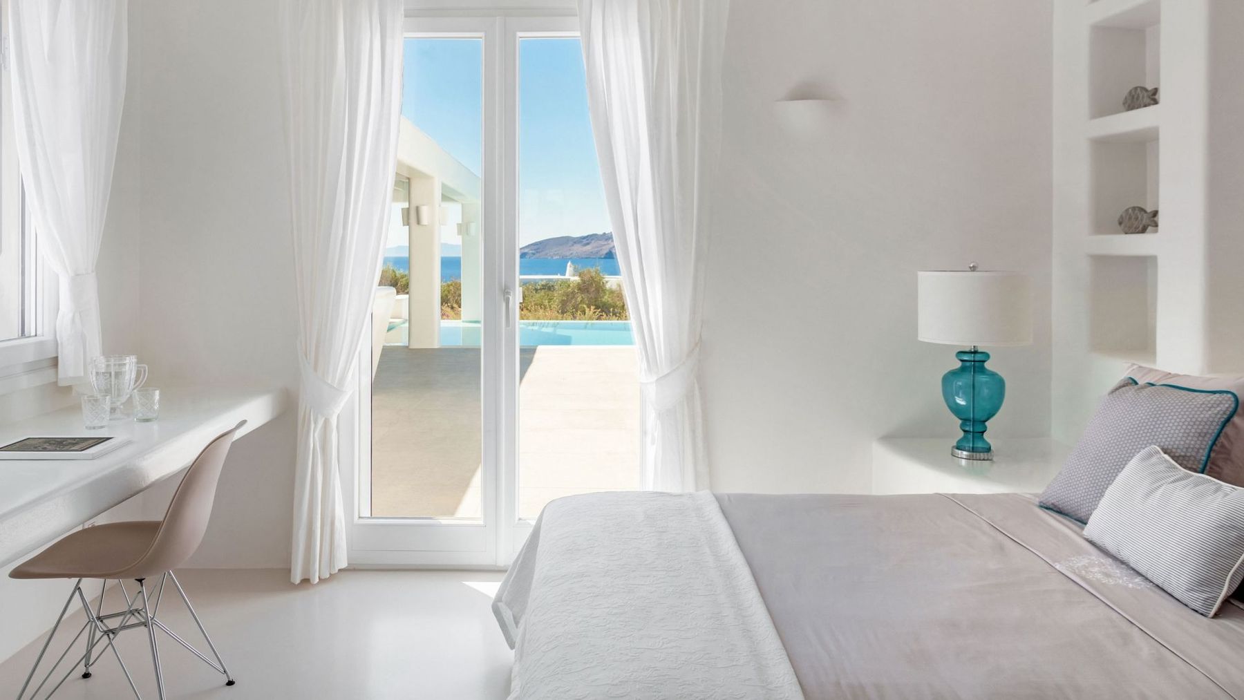 Little Turquoise villa photo.