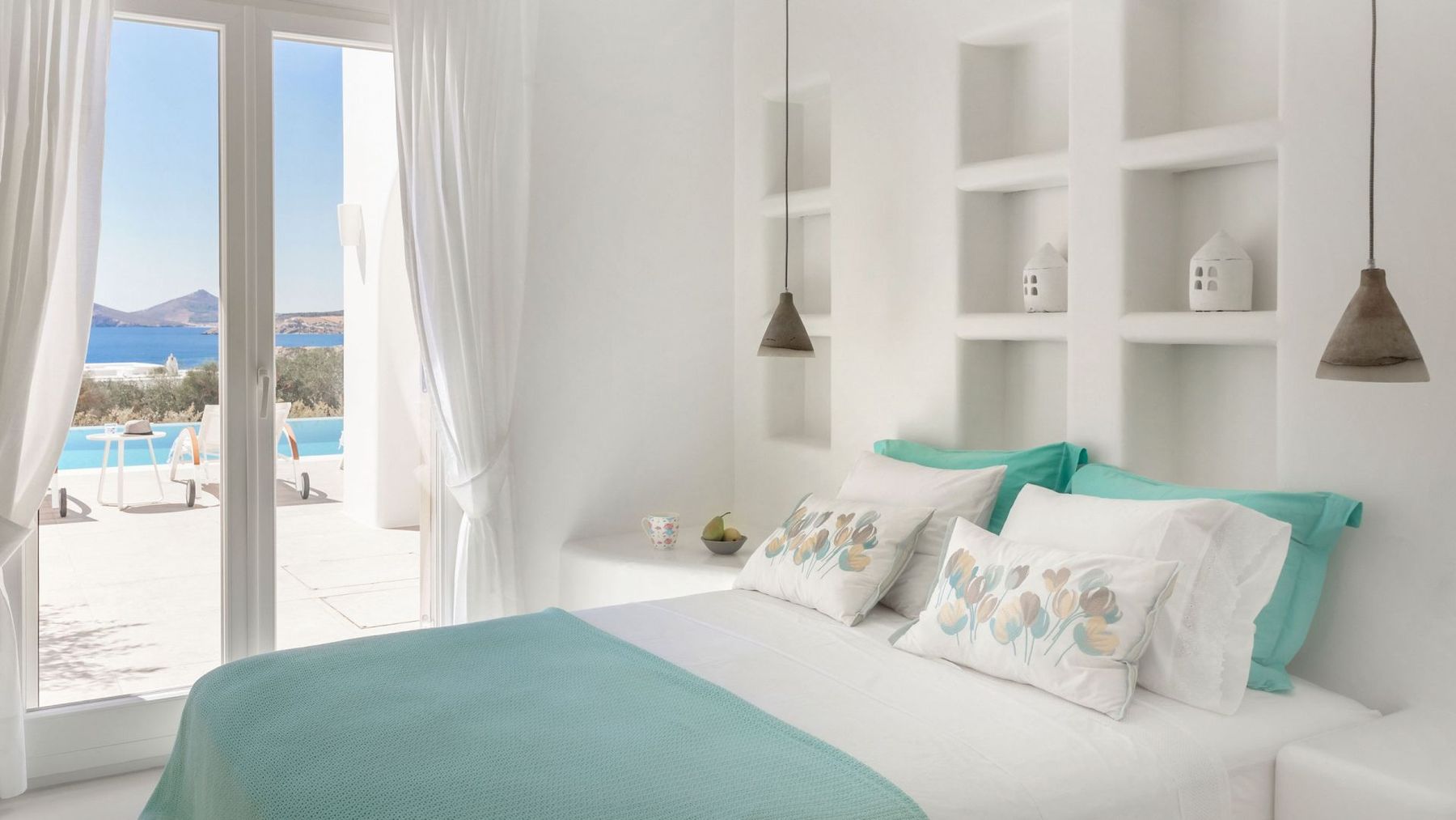 Little Turquoise villa photo.
