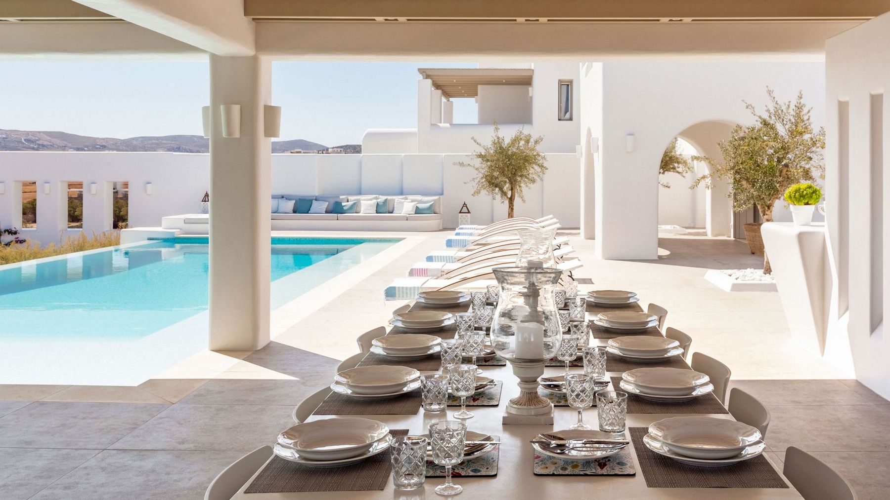 Little Turquoise villa photo.