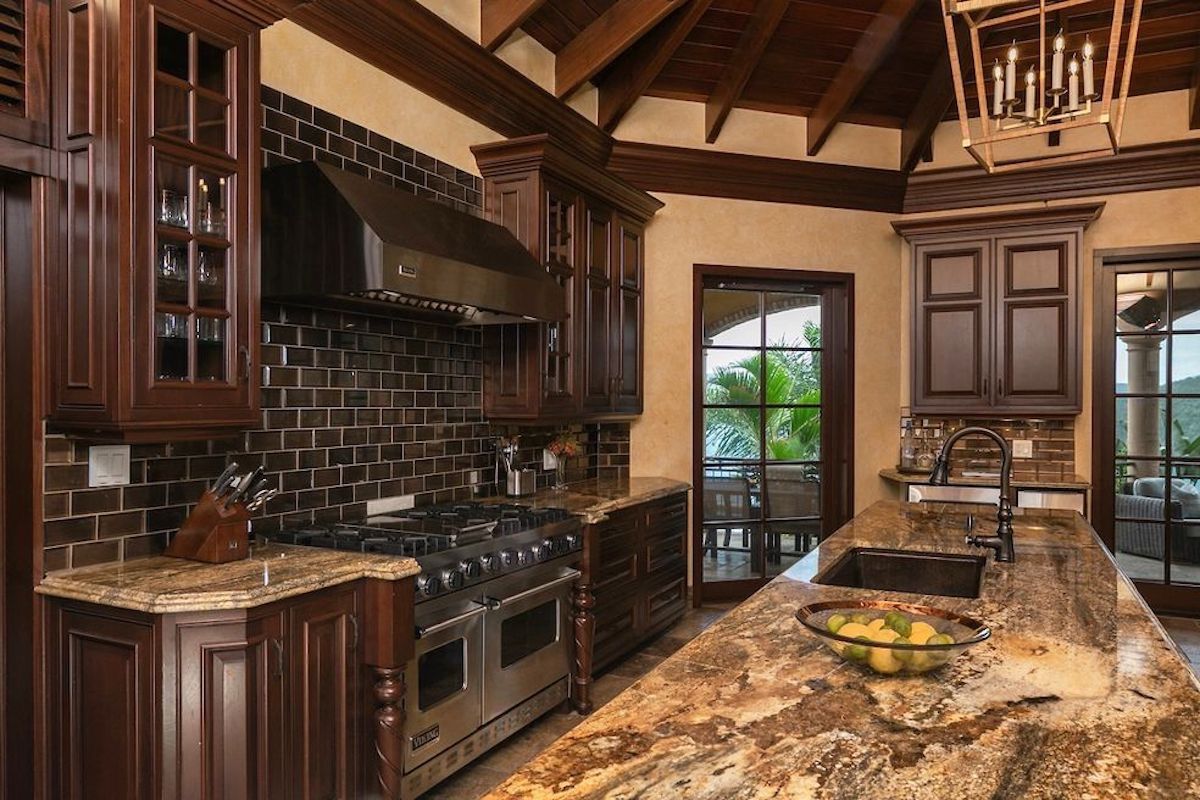 Cinnamon Breeze at Peter Bay Estate villa photo.
