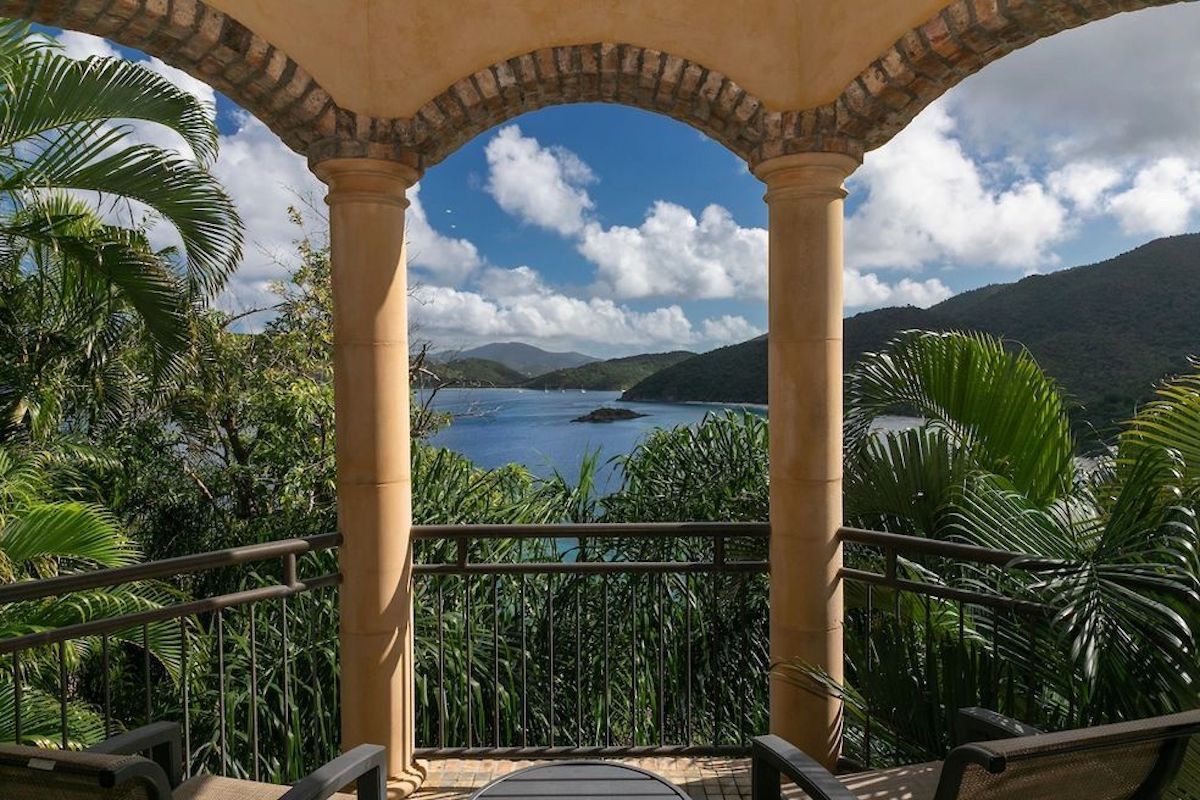 Cinnamon Breeze at Peter Bay Estate villa photo.