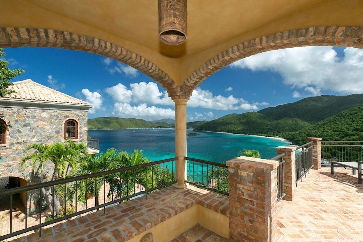 Cinnamon Breeze at Peter Bay Estate villa photo.
