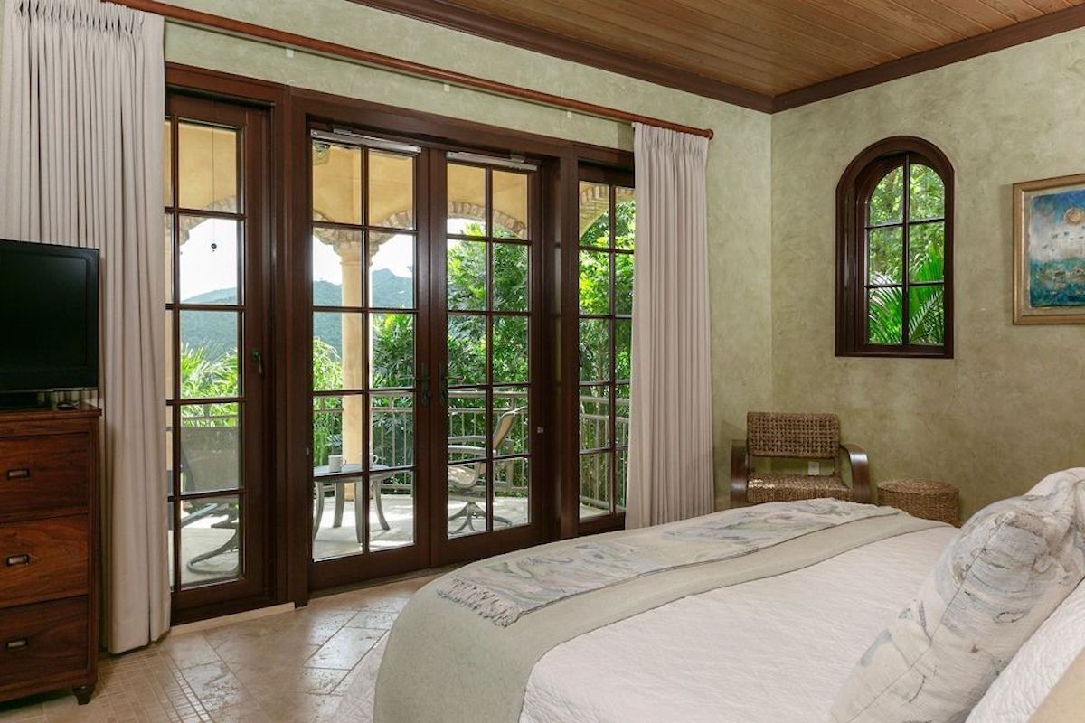 Cinnamon Breeze at Peter Bay Estate villa photo.
