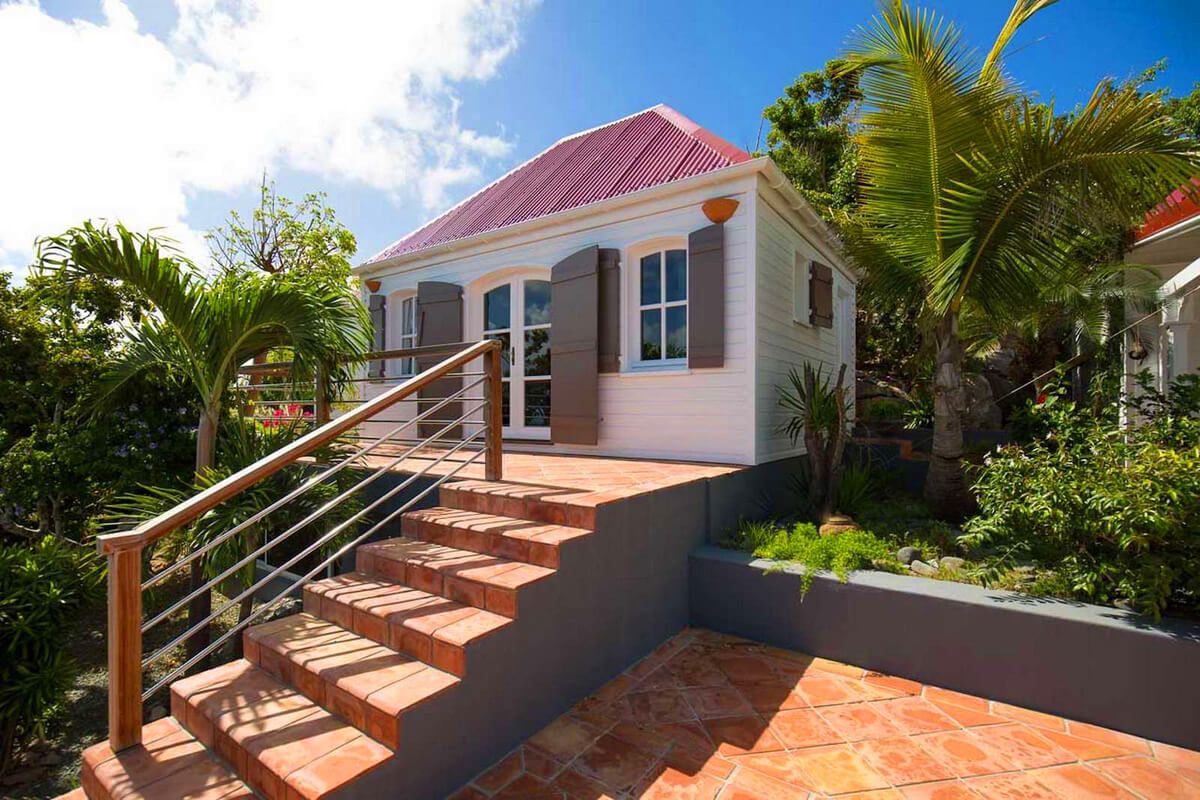 Exterior stairs