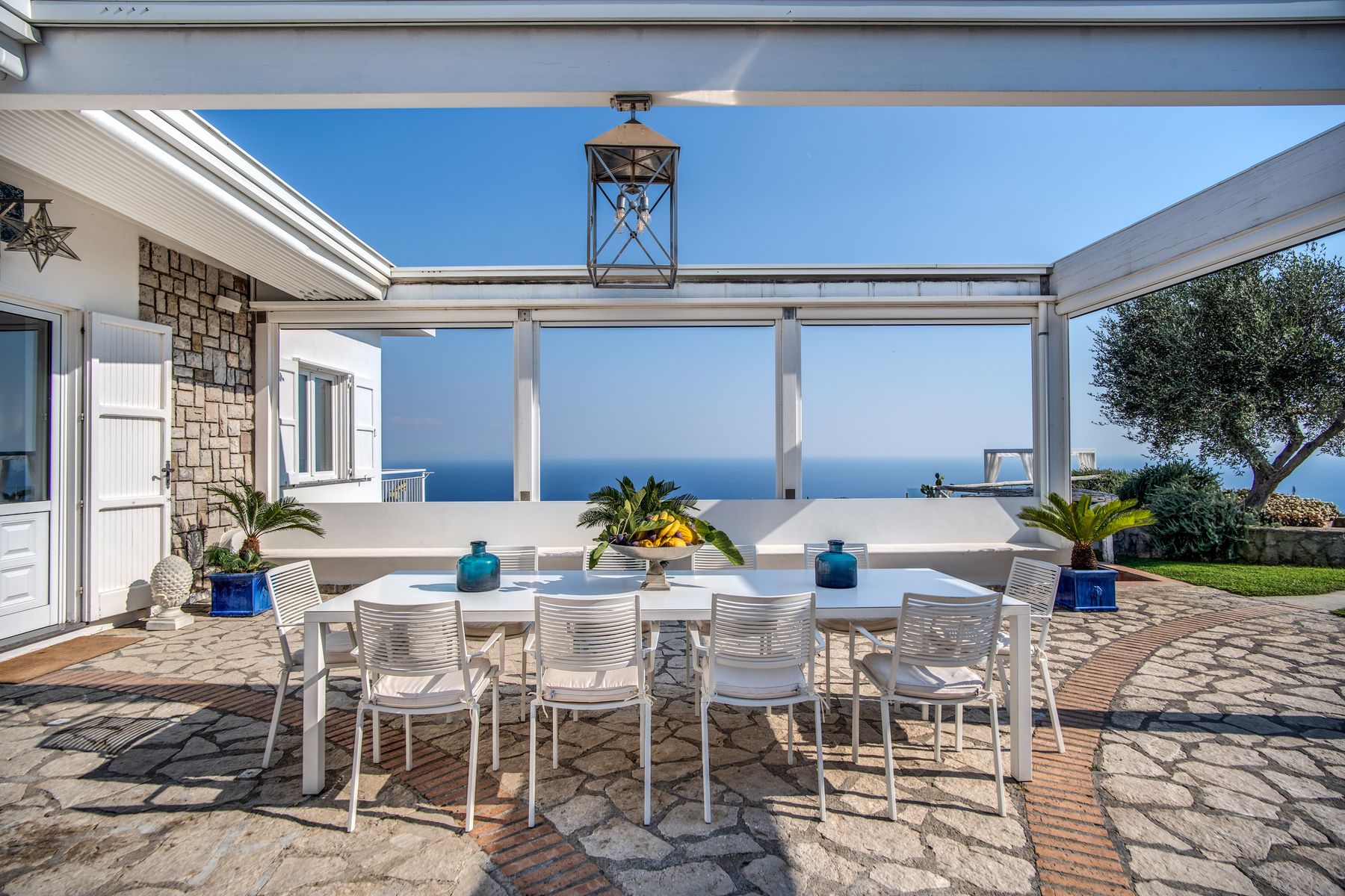 Aldana villa photo.