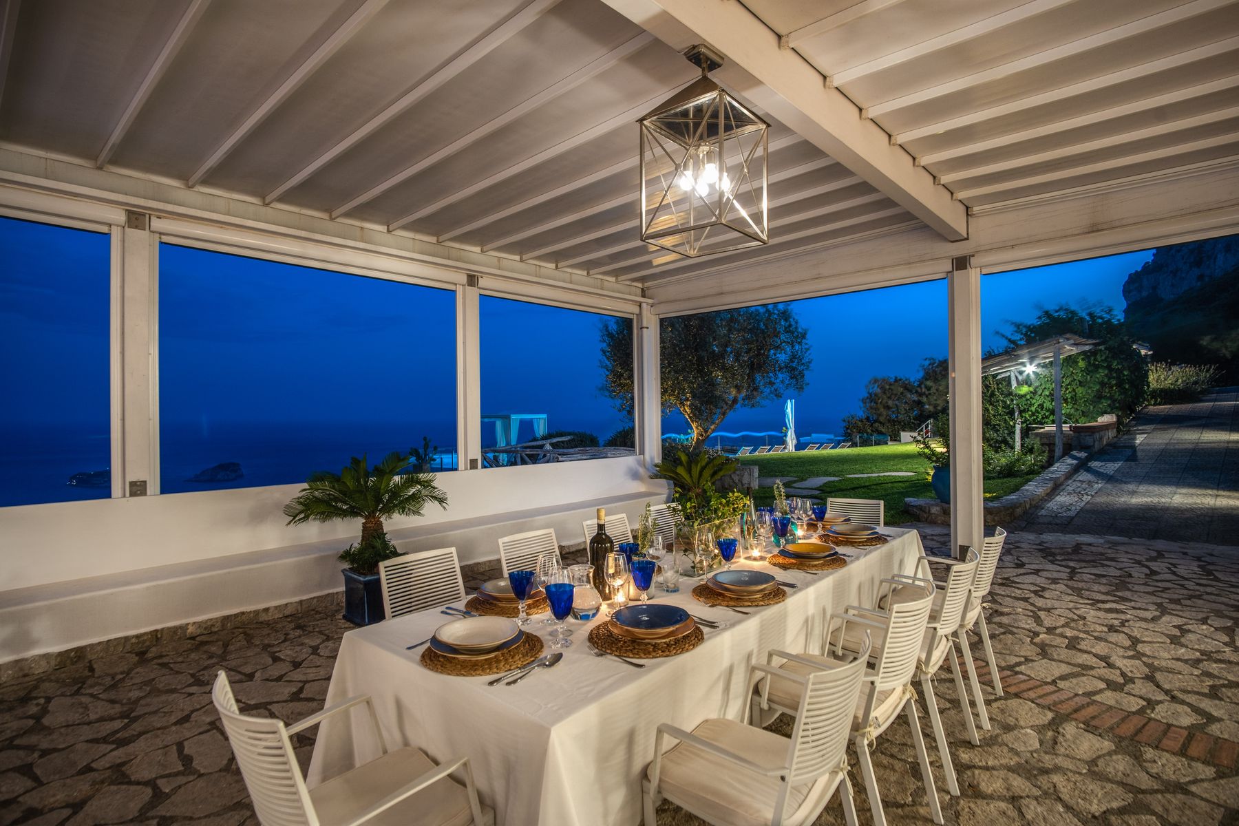 Aldana villa photo.