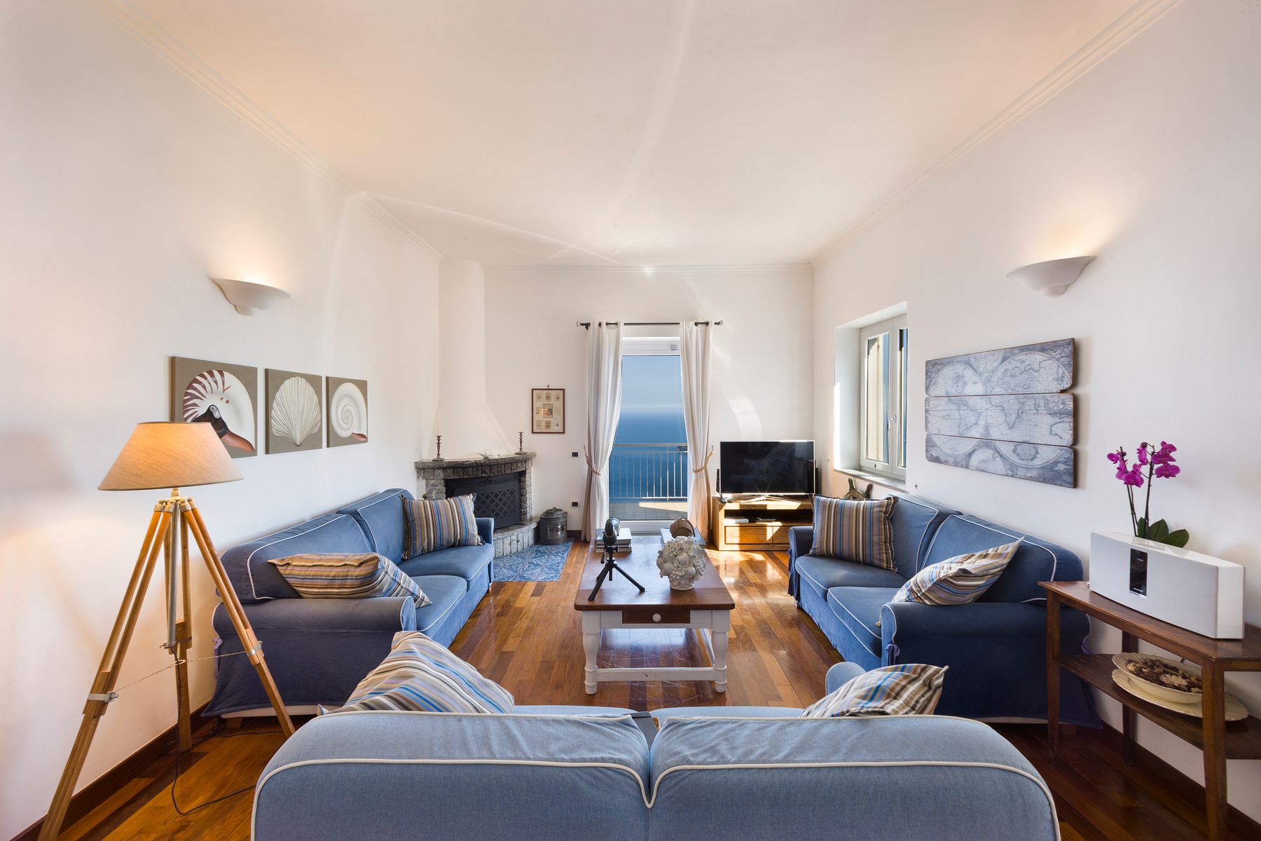 Aldana villa photo.