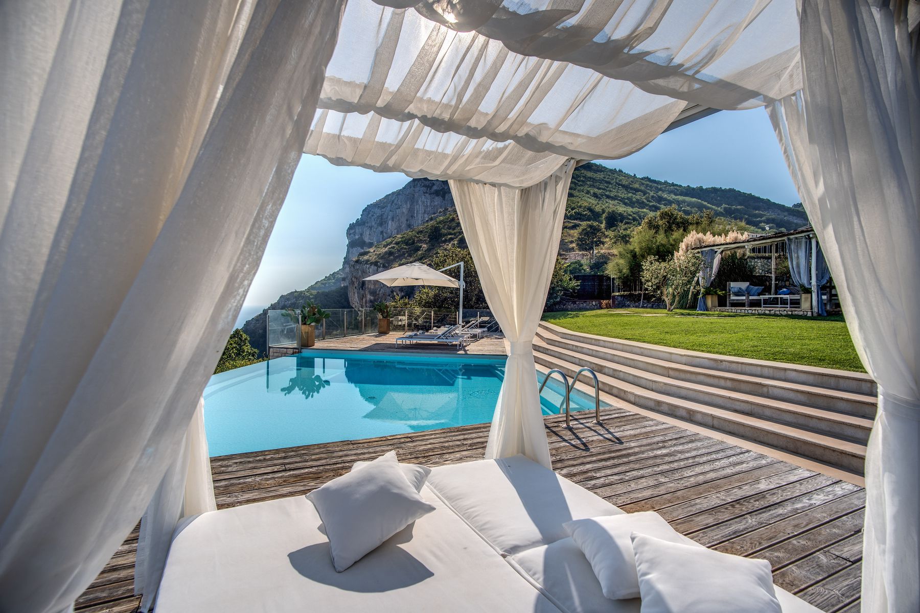 Aldana villa photo.