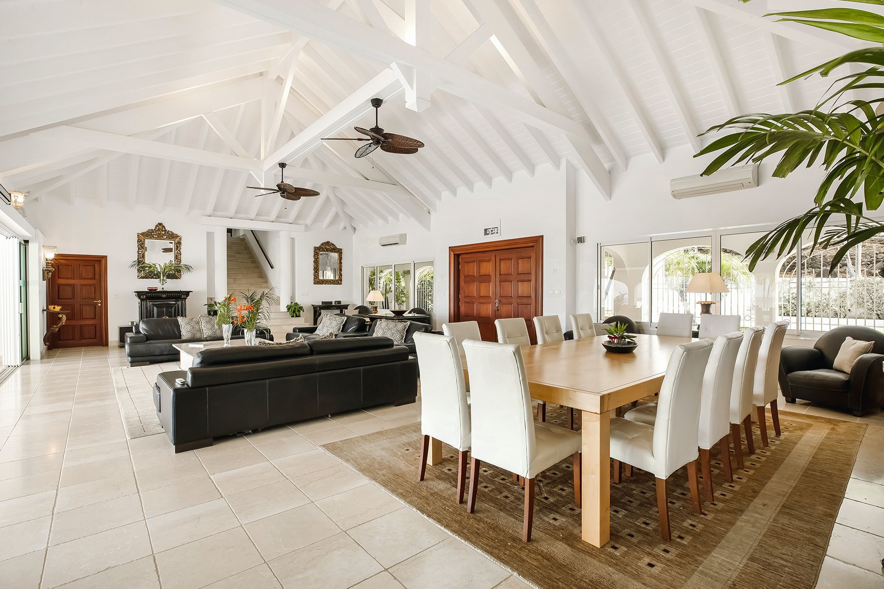 Petite Plage 4 Villa villa photo.