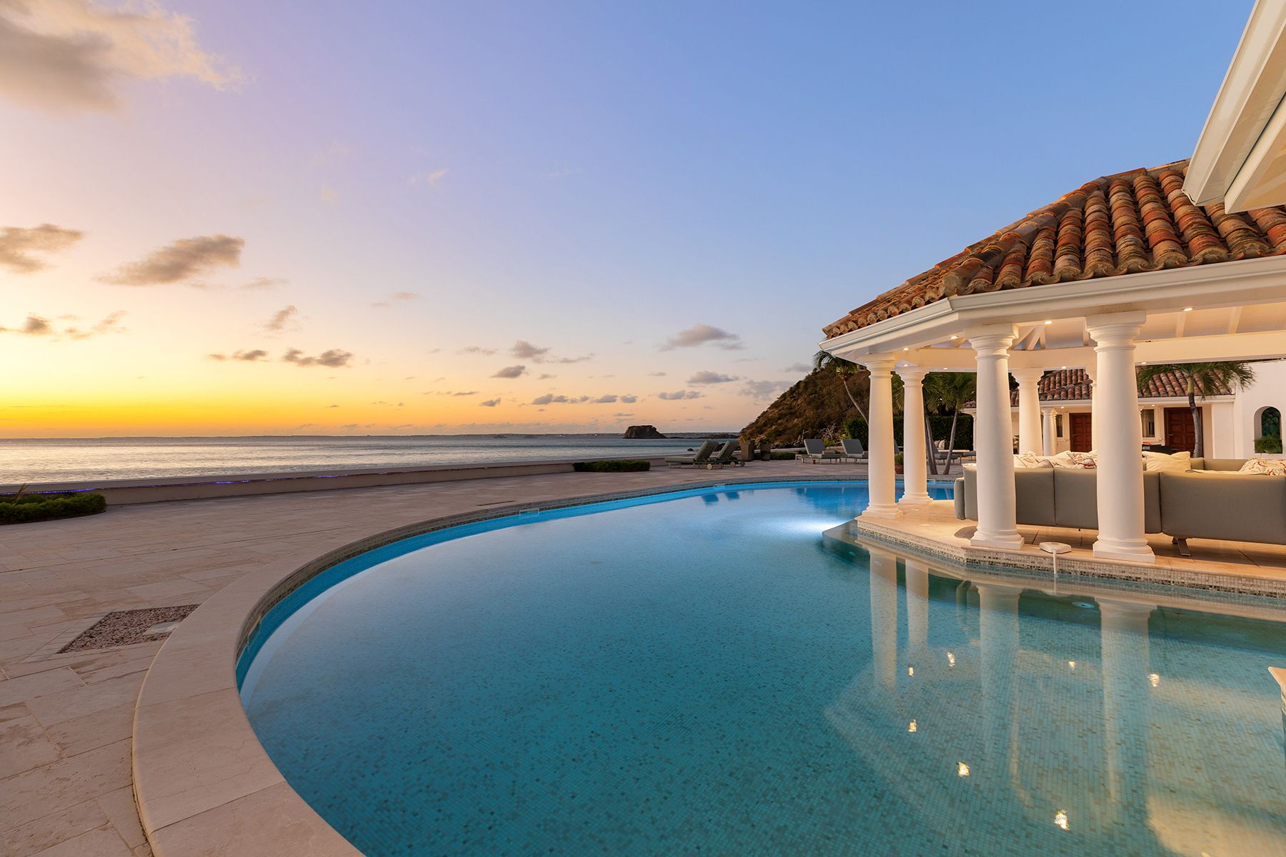 Petite Plage 4 Villa villa photo.