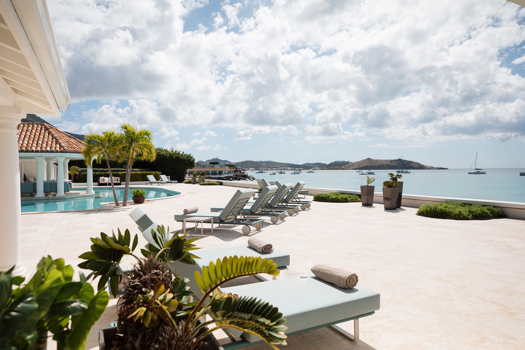 Petite Plage 4 Villa villa photo.