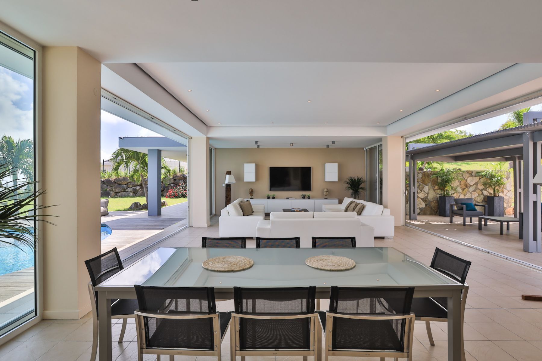 Karukera Villa villa photo.