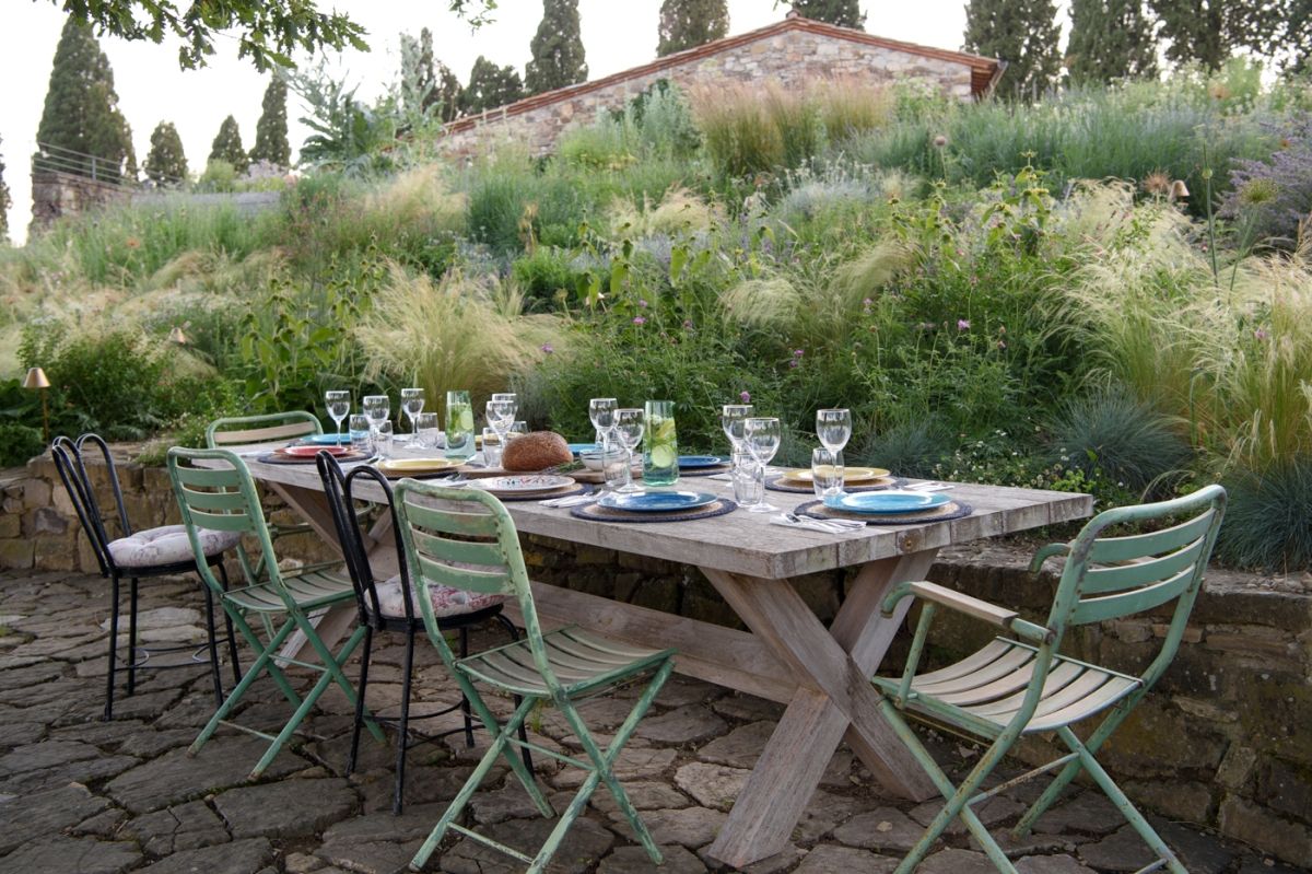Alfresco Dining