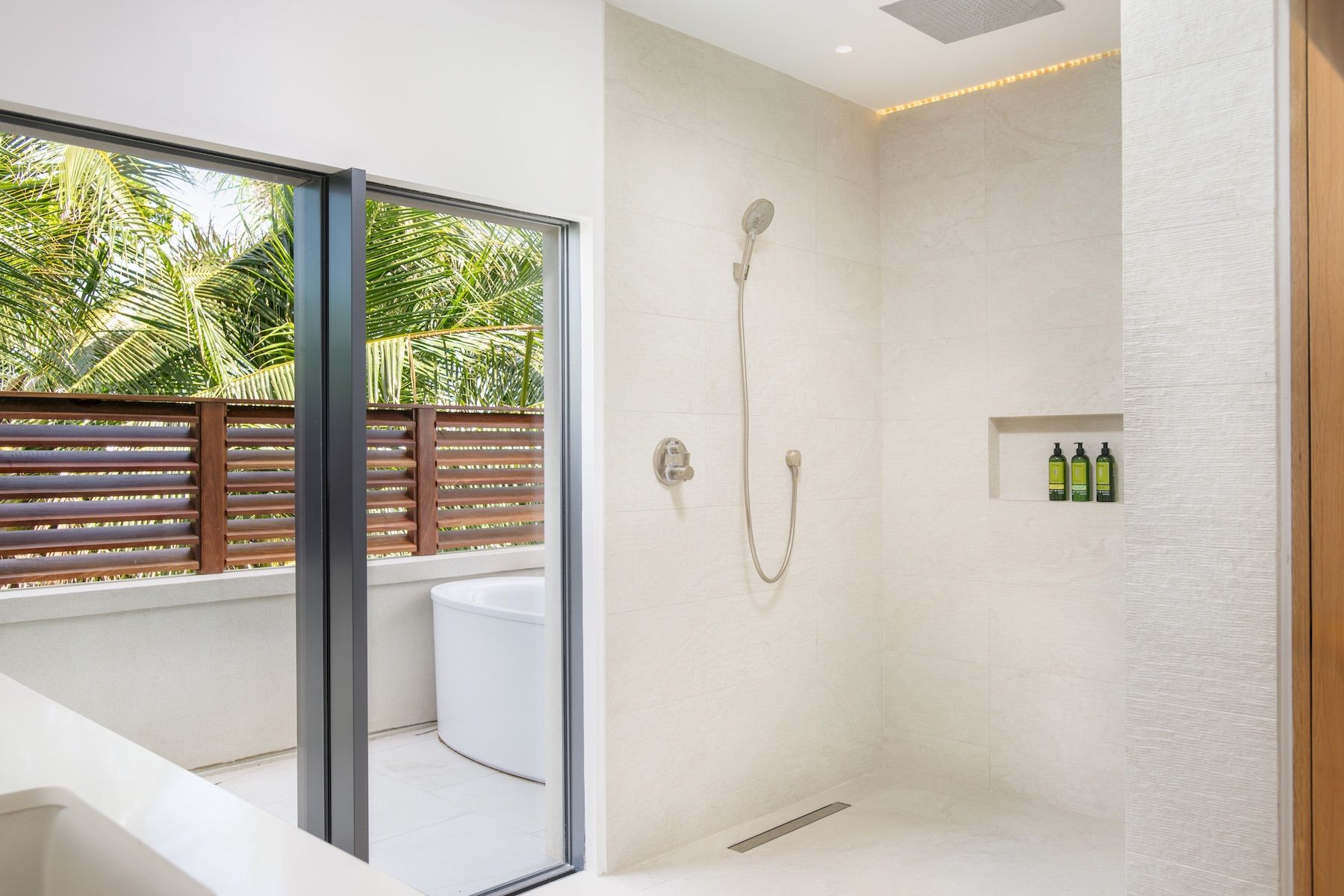 Seafire villa photo.