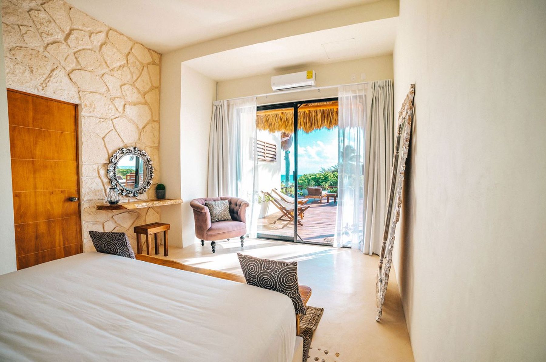 Playaa Kun villa photo.