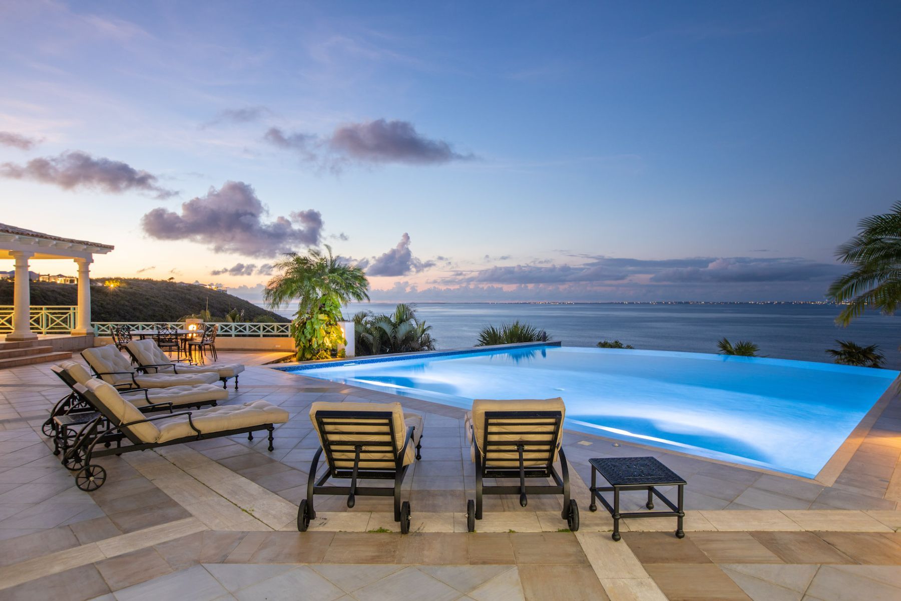 Amber Villa villa photo.