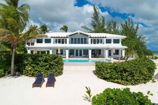 Pease Bay House in Cayman