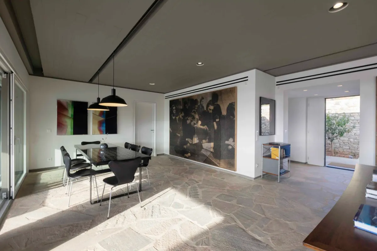 Cezanne villa photo.
