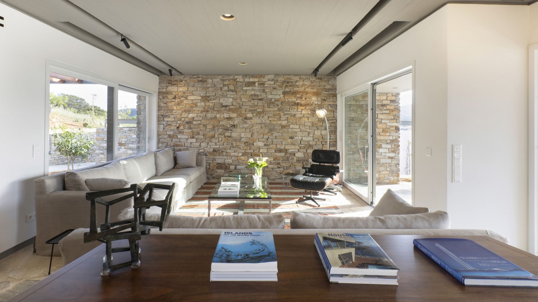 Cezanne villa photo.
