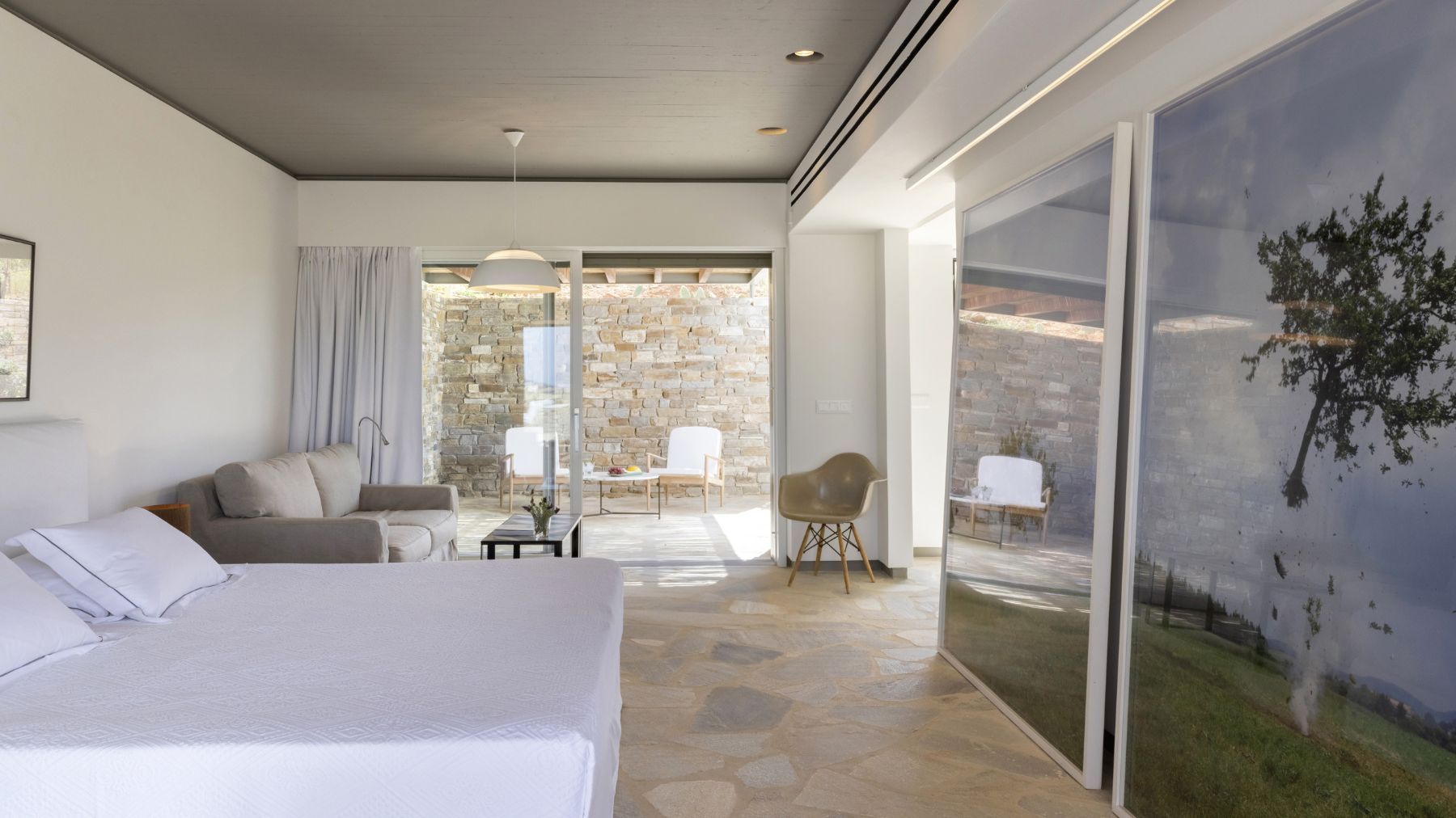 Cezanne villa photo.