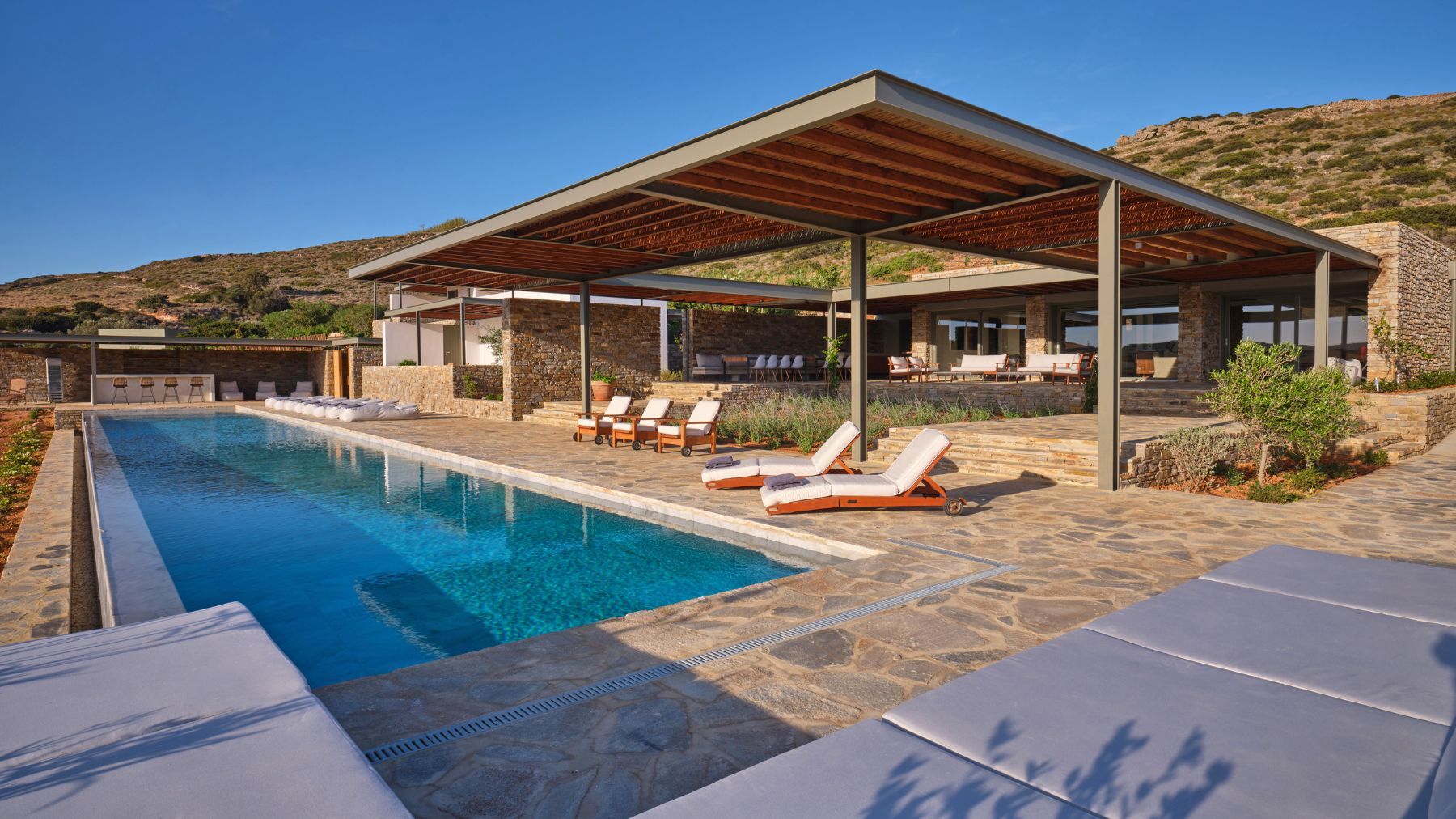 Cezanne villa photo.