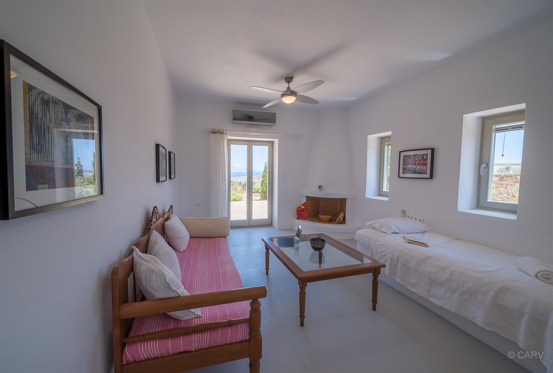 Cachette villa photo.