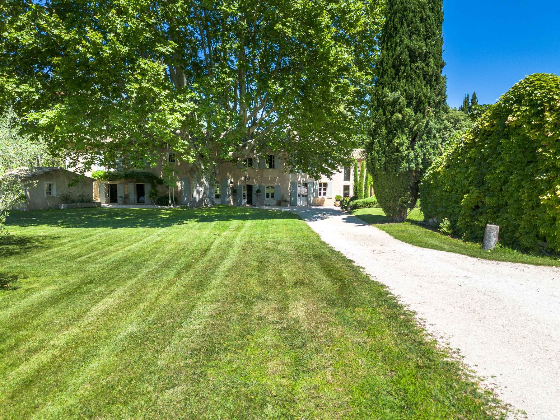 Mas du Cardinal villa photo.