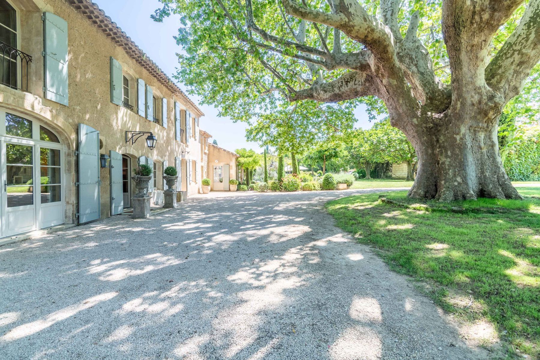 Mas du Cardinal villa photo.
