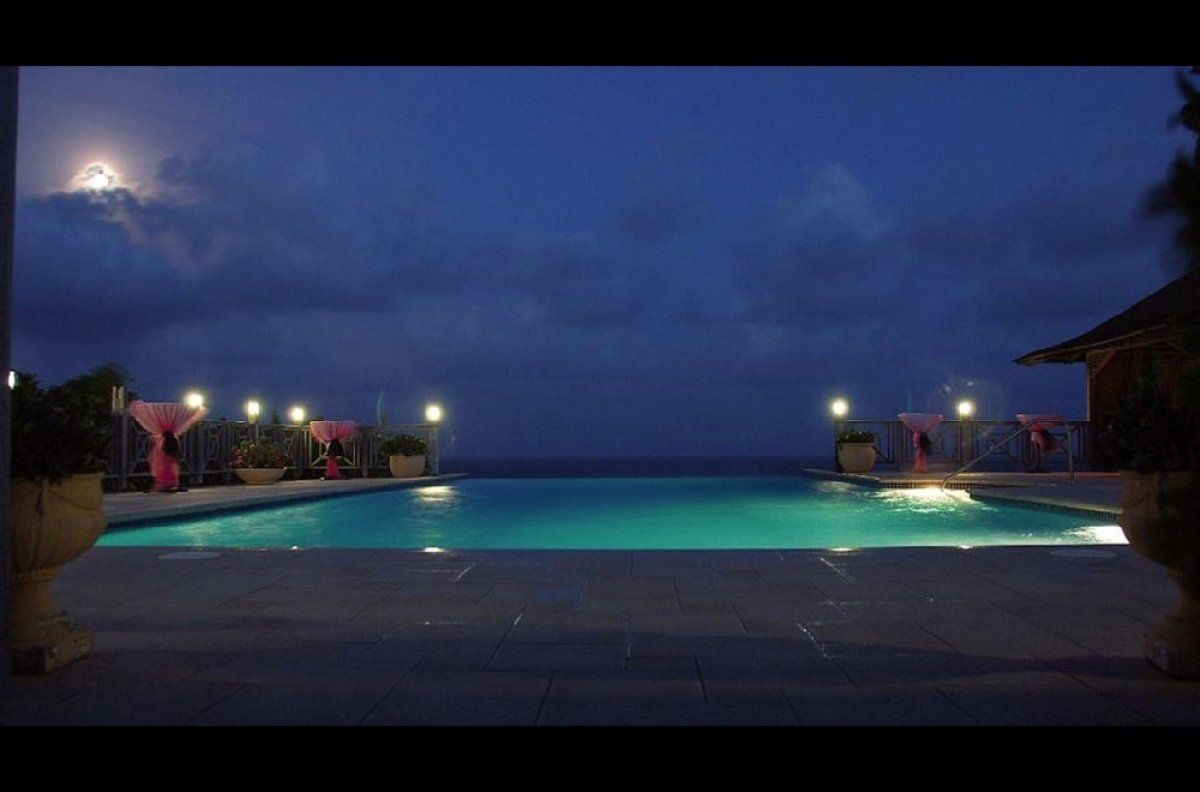Astra Villa villa photo.